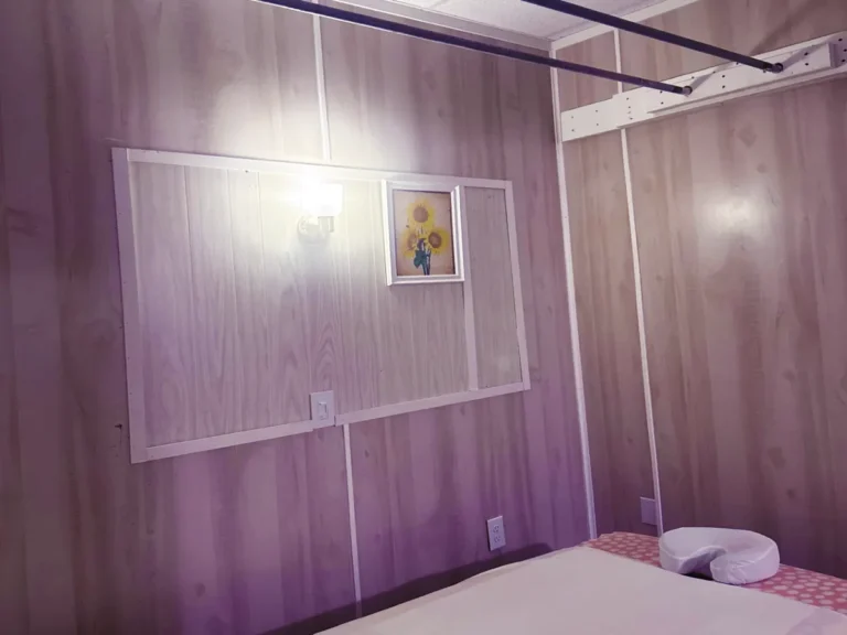 81-1200-room2